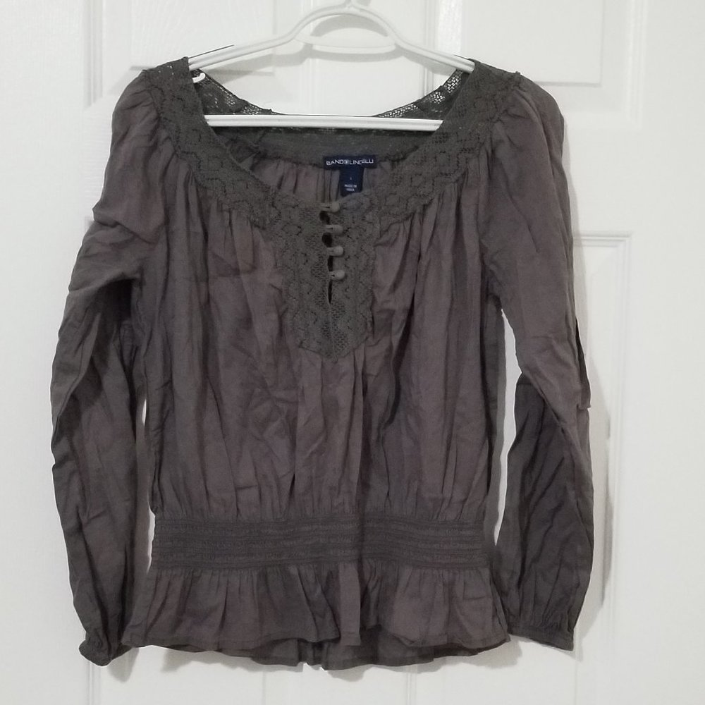 Bandolinoblu smocked top size small